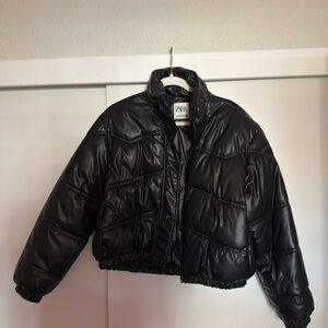 Zara Women's Glossy Black Puffer Coat